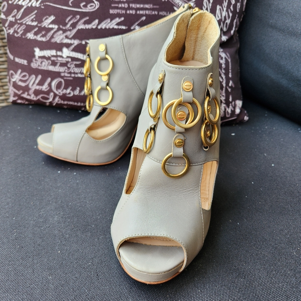 Cutout Booties with metallic accents - Kat Maconie - sz 9B